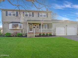 4 Brooke Street, Oakhurst, NJ 07755