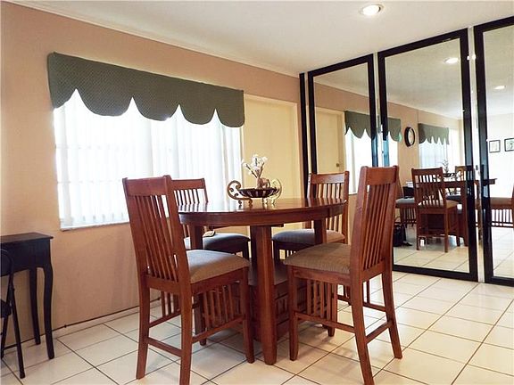 4th image of 2455 NE 51st St #44