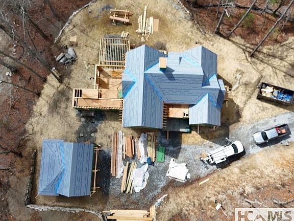 2nd image of 5 N Ridgeline Road