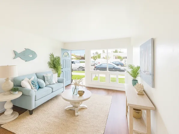 Ocean Beach Duplex, 2169 Froude St, San Diego, CA 92107