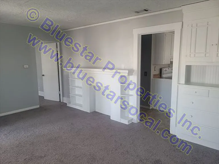 15469 Hesperia Rd — Photo 14