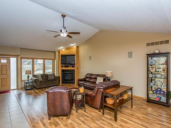 4th image of 1245 Lyle Murphy Dr