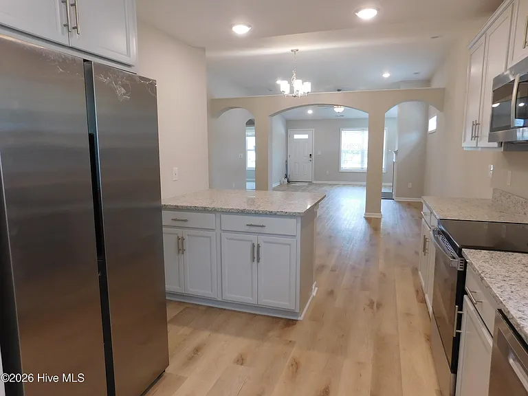 710 N B St — Photo 13