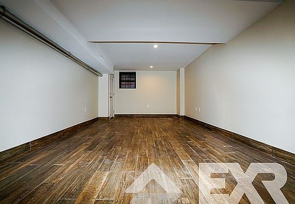 3rd image of 2 Stanwix St #1D