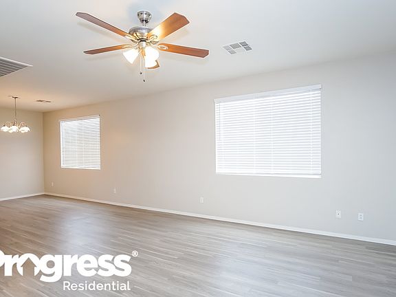 4th image of 1042 Dancing Vines Ave