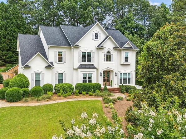 505 Woodmoore Ct, Sandy Springs, GA 30342