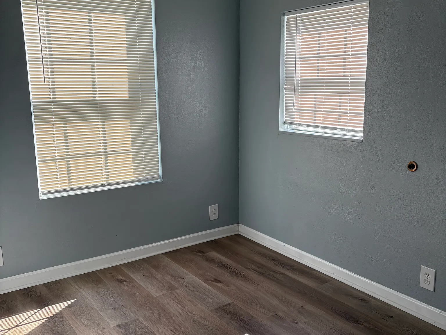 2 bed, $1,200 — Photo 4