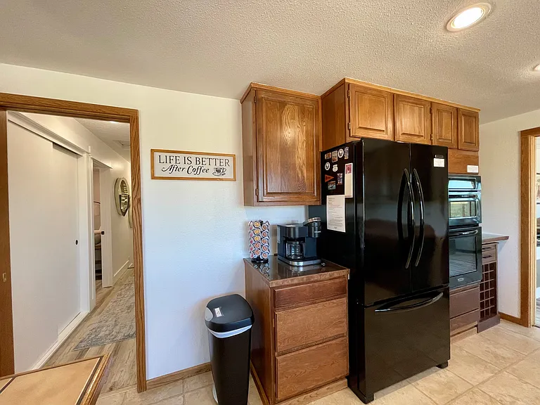 NW Oceania Dr — Photo 19