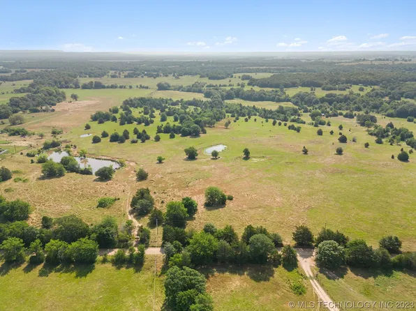 S Griffin Rd, Atoka, OK 74525