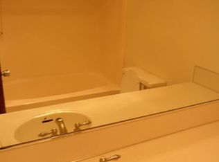585 S Holladay Dr APT 1, Seaside, OR