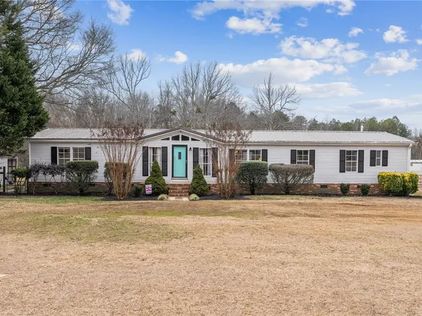 103 Maxcy Dr, Belton, SC 29627