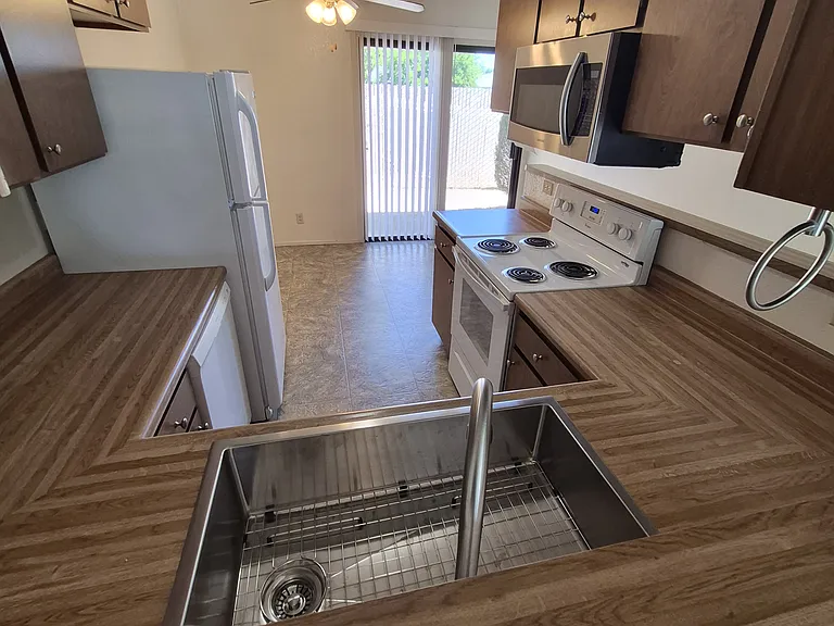 2510 Hartnell Ave #11 — Photo 9
