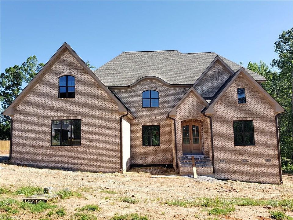 1st image of 404 Mitchells Landing Way