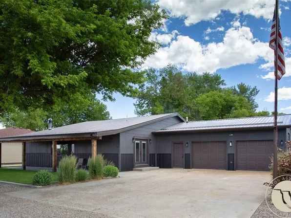 146 Minecha Ave, Huntley, MT 59037