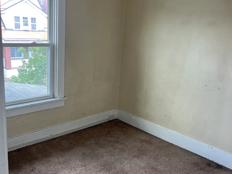 217 E Bell Ave #2 — Photo 7