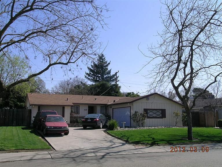 1st image of 7628 Oakcreek Dr