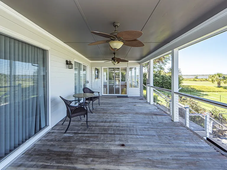 923 River Rd — Photo 46