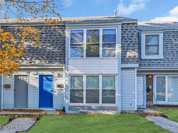 156 Williamsburg Lane, Lakewood, NJ 08701