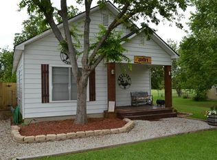 322 Methodist St, Red Oak, TX 75154