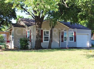 5441 Thomas Ln, River Oaks, TX 76114