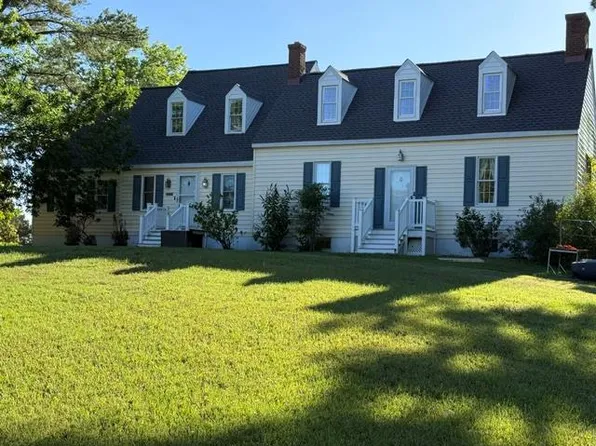 35257 Cats Point Ln, Quinby, VA 23423