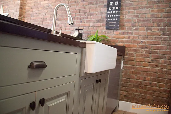 Sold by aptsandlofts.com | media 13