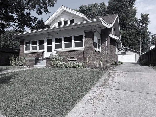 1106 E Olive St, Bloomington, IL 61701