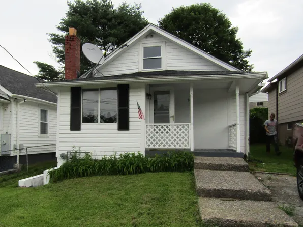 147 Deaton St, Bluefield, VA 24605