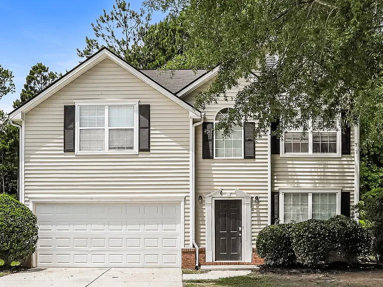 7050 Silver Bend Overlook — Photo 1