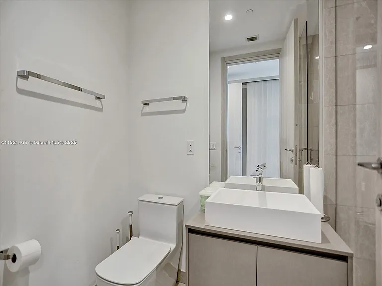 1000 Brickell Plz #Penthouse 5103 — Photo 28