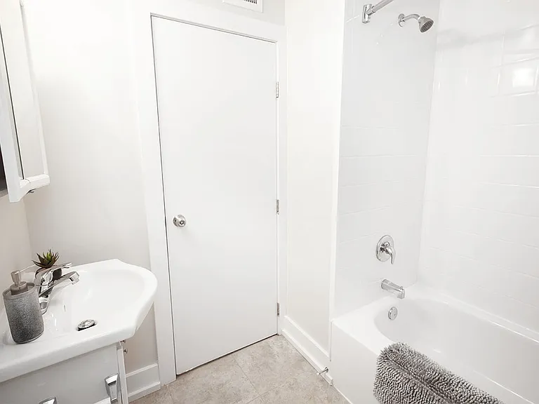 310 Goulet St #11 — Photo 23