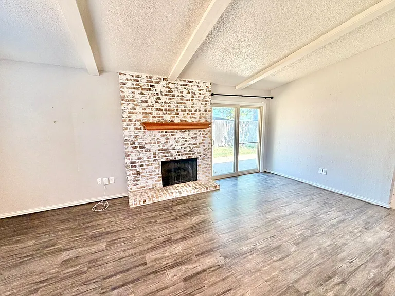5703 3rd St — Photo 3
