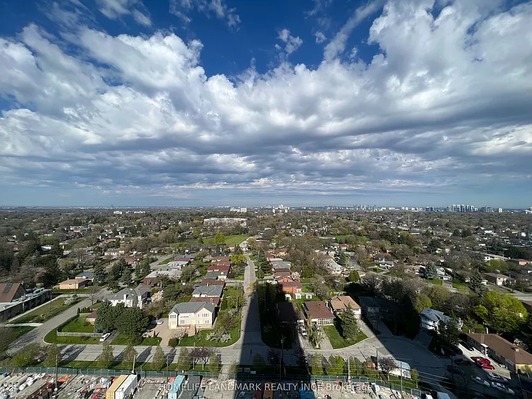 7 Golden Lion Hts #1803 — Photo 21