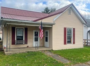 109 N Columbus St, Blanchester, OH 45107