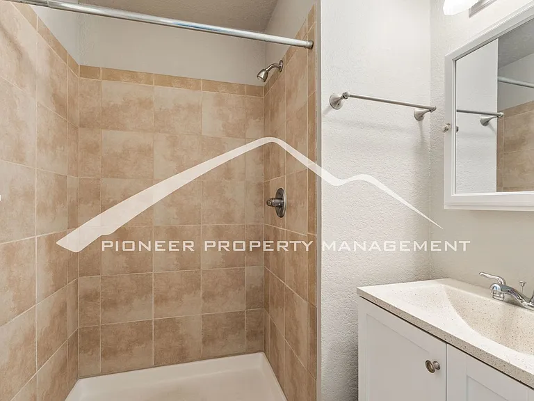 6525 White Falcon Ct — Photo 15
