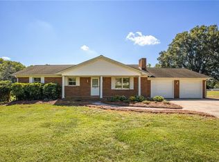 223 Lenalan Dr, Lexington, NC 27295