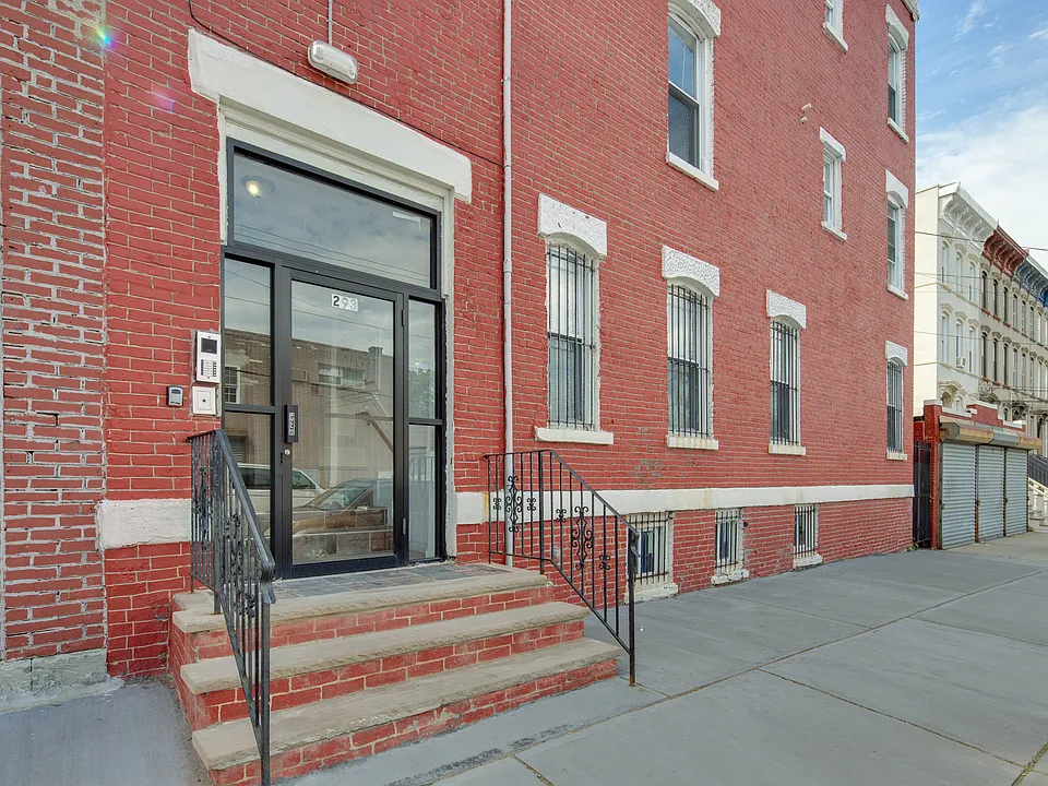 293 Communipaw Ave #1L