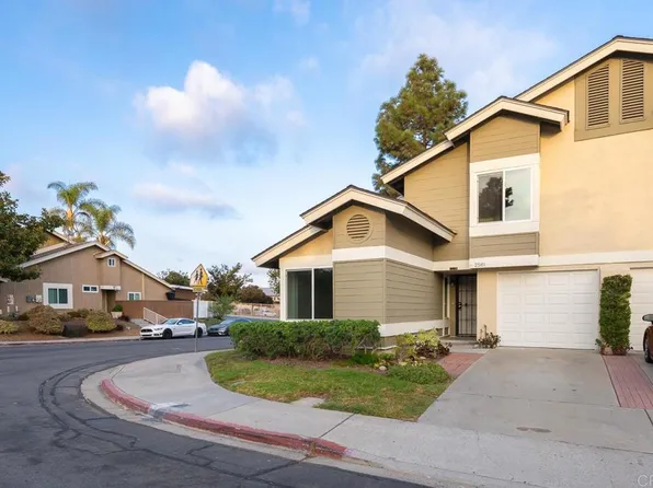 2561 Crosshaven Ln, San Diego, CA 92139