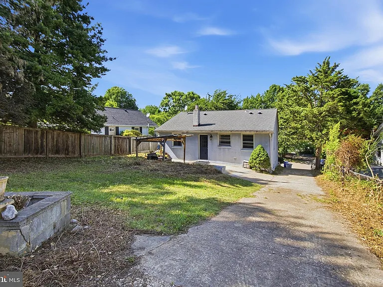 3141 Clayborne Ave — Photo 4