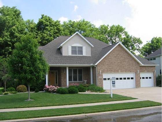 1st image of 1120 Country Oak Dr