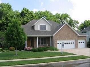 1120 Country Oak Dr, Ottawa, IL