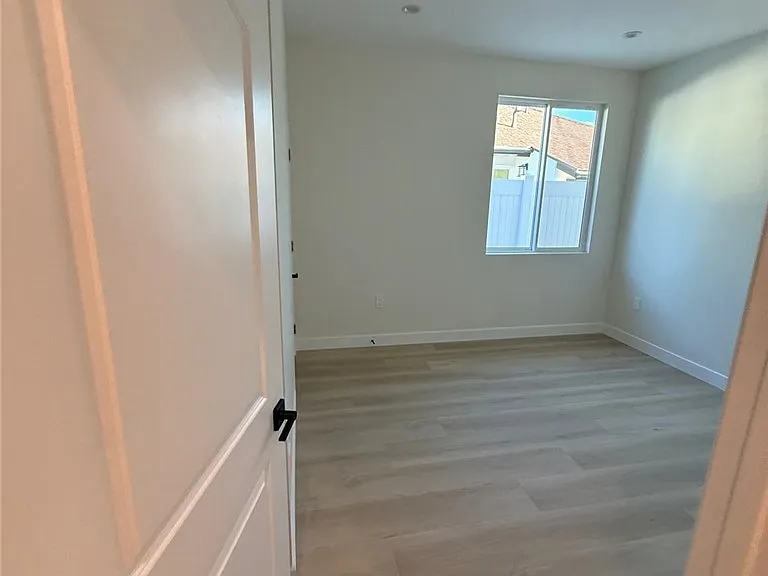 8603 Delco Ave — Photo 26