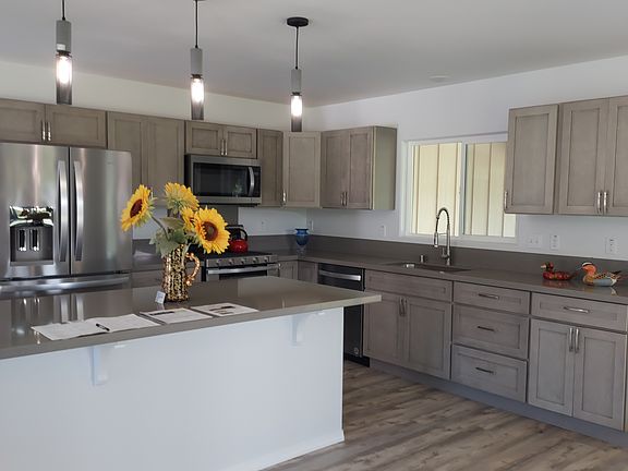 3rd image of 99-314 Maunanani Pl