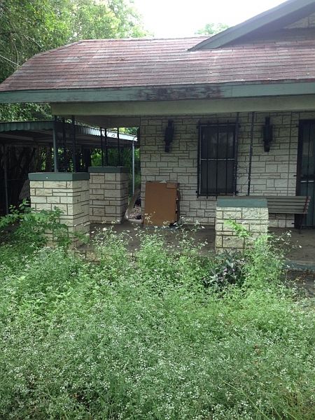 2nd image of 1018 Essex St