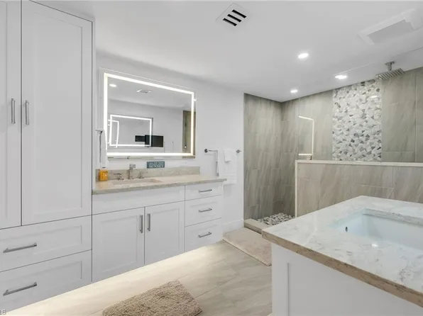 6075 Pelican Bay BLVD #303, NAPLES, FL 34108