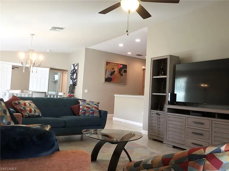 7310 Salerno Ct — Photo 11