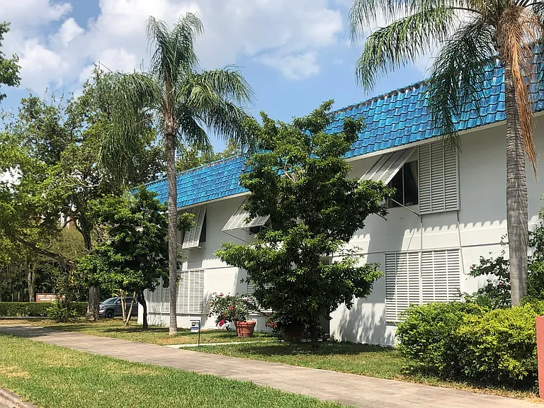 1201 E Ponce De Leon Blvd #208 — Photo 1