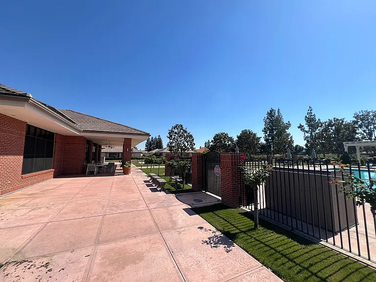 3218 Province Rose St — Photo 36