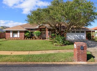 410 Oriole Ln, Melbourne, FL 32903