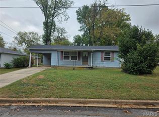 816 Taylor Ave, Farmington, MO 63640
